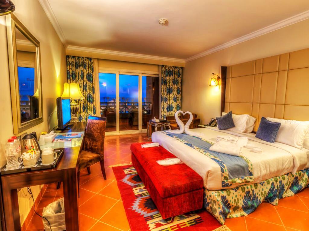 Porto Matrouh Beach Resort Mersa Matruh Dış mekan fotoğraf