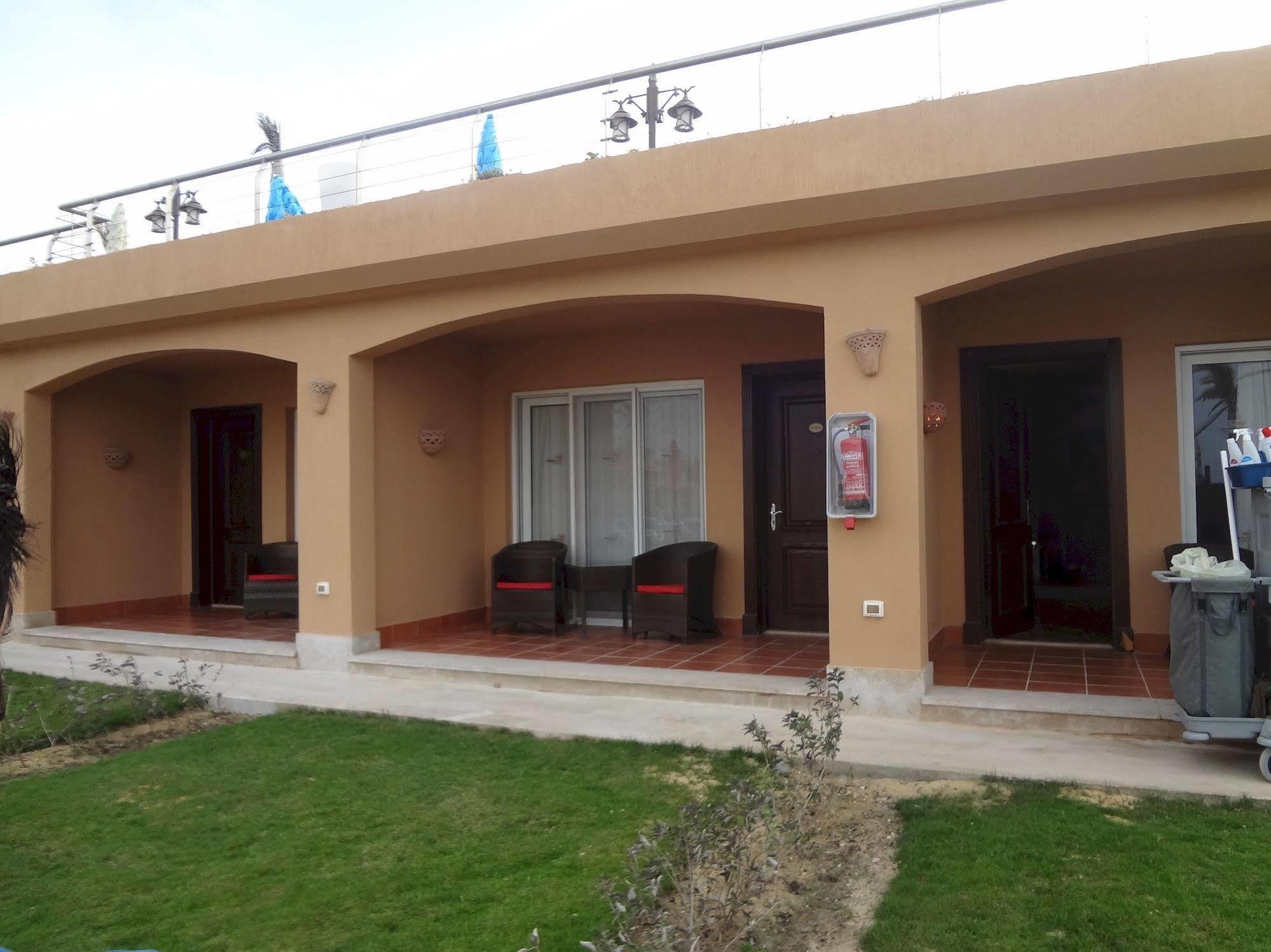 Porto Matrouh Beach Resort Mersa Matruh Dış mekan fotoğraf